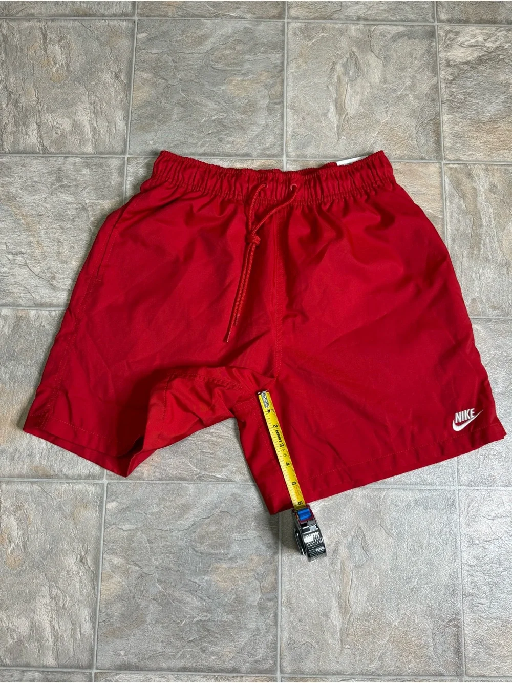 Nike Air Standard Fit Woven Shorts Mens Size Sm Red FN3307-657 Above Knee Length
